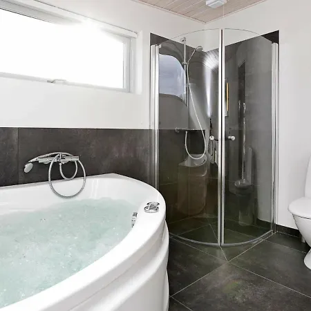 Four-bedroom In Aabenraa 4 * Lojt Kirkeby