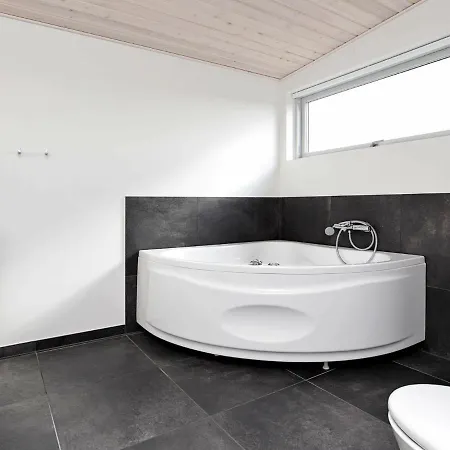 Four-bedroom In Aabenraa 4